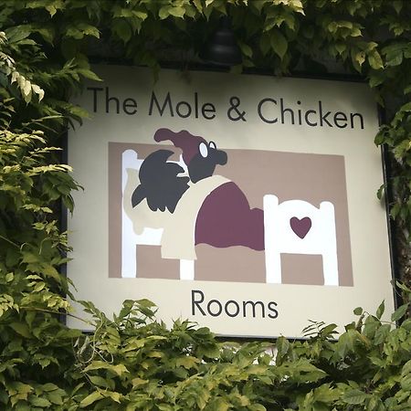 The Mole And Chicken Hotel Long Crendon Esterno foto
