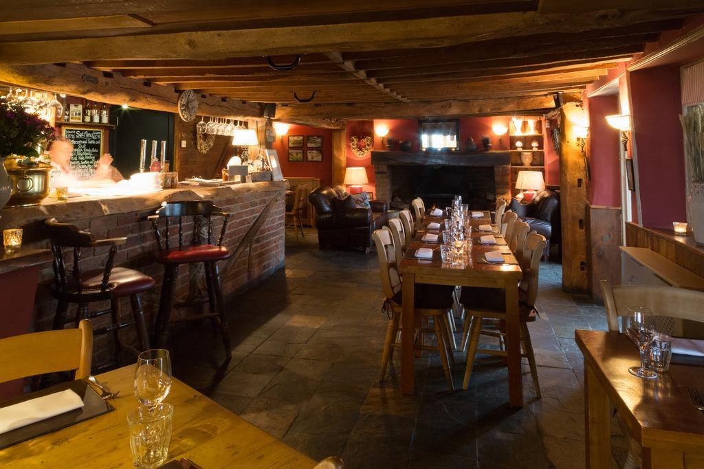 The Mole And Chicken Hotel Long Crendon Esterno foto